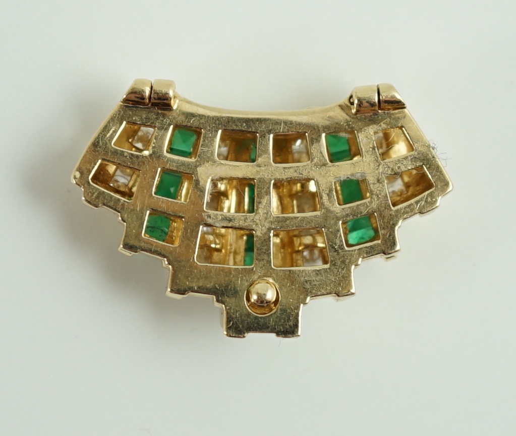 A 20th century 14kt gold, emerald and diamond set fan shaped pearl necklace ornament